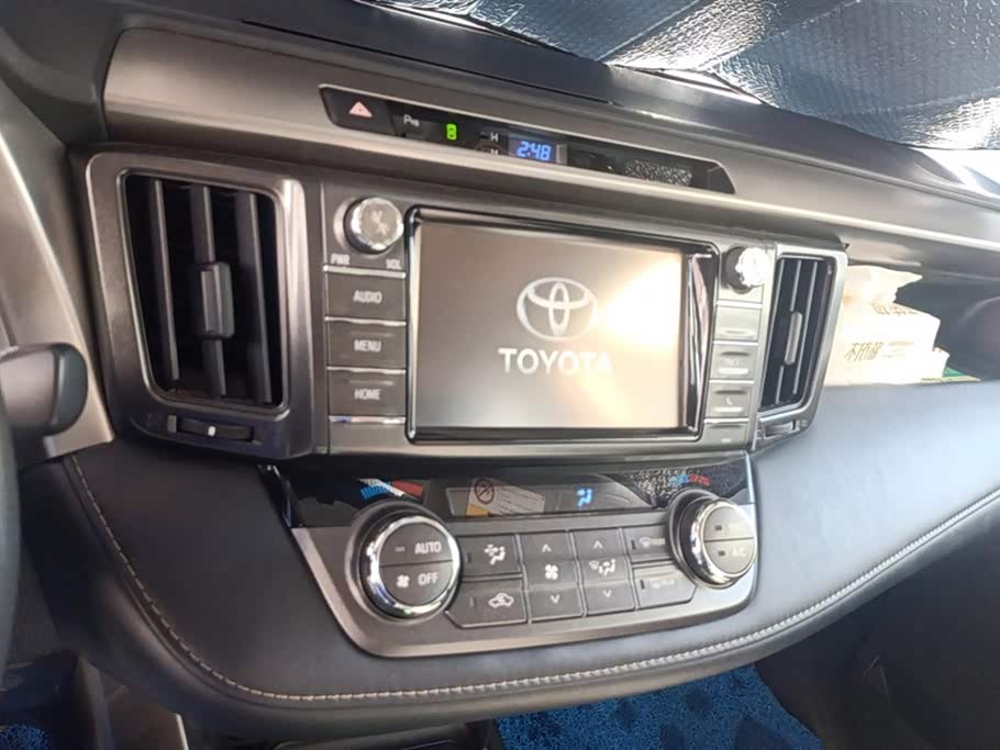 Toyota RAV4 Rongfang