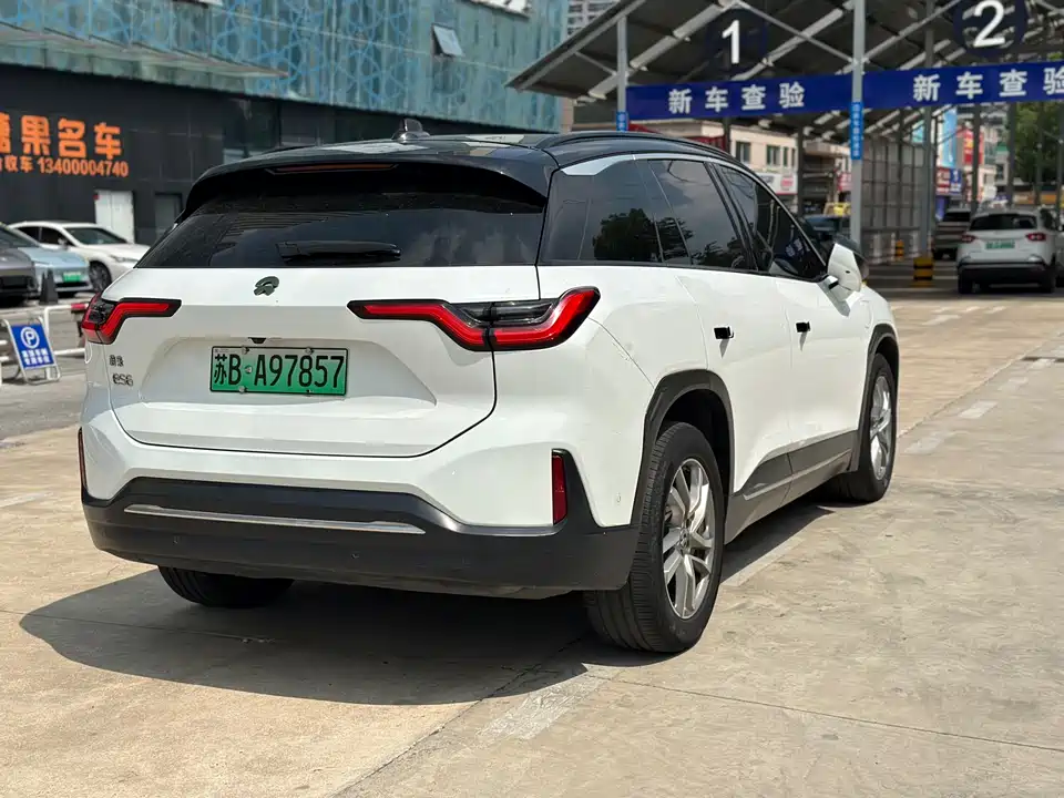 NIO ES6