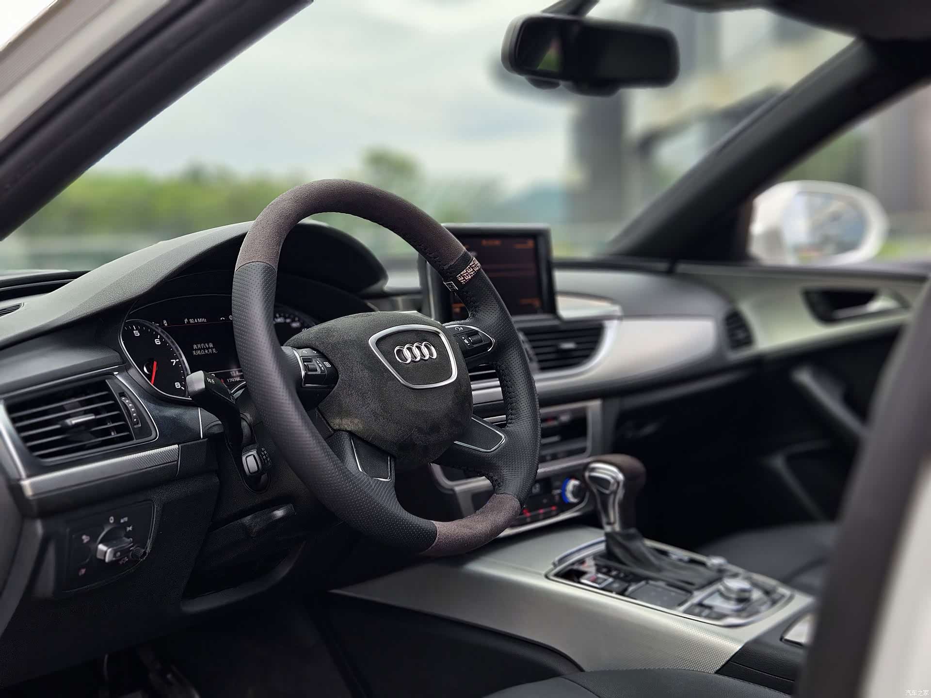 Audi A6L, 2013 11