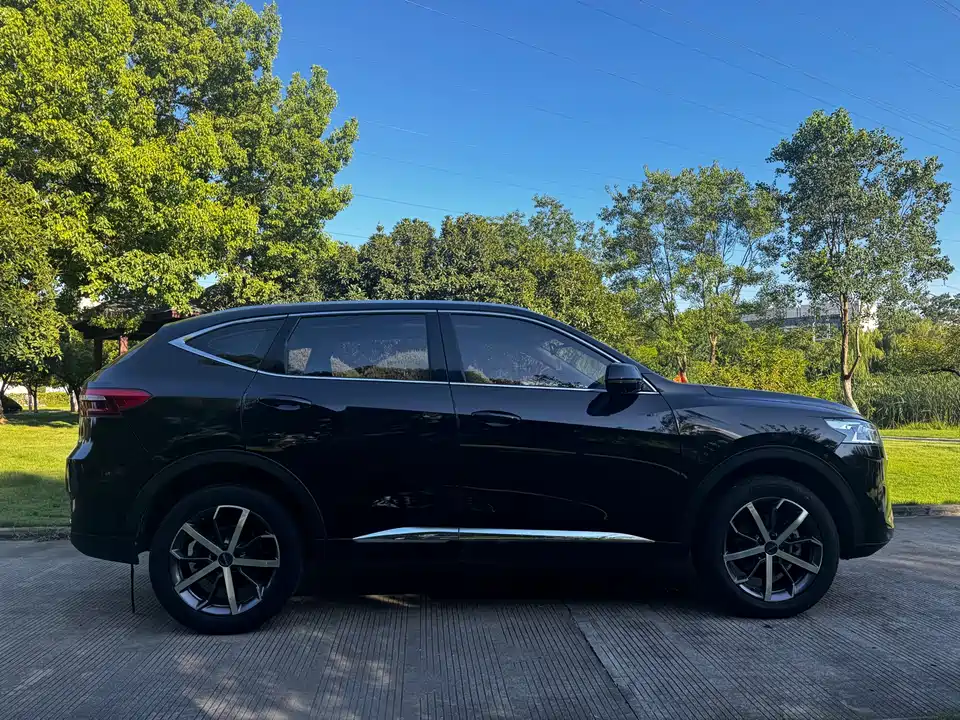 Haval F7