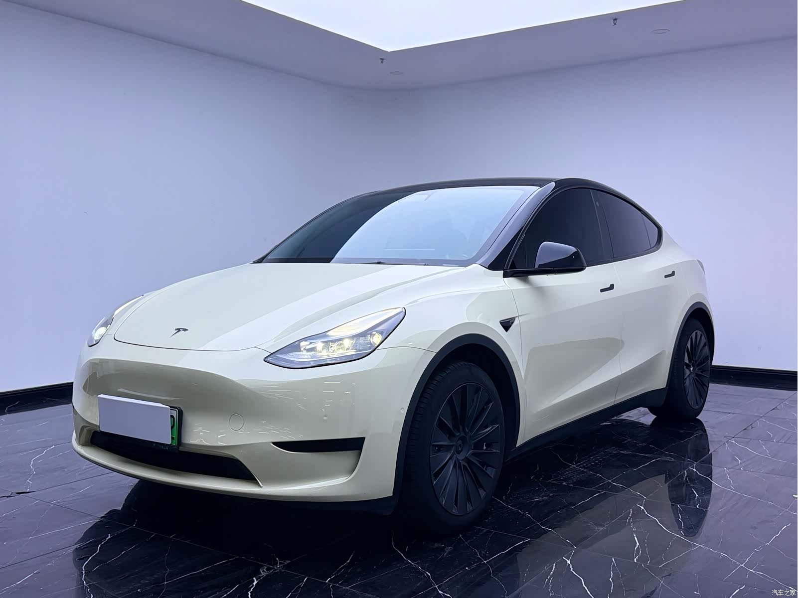 Tesla Model Y, 2022 1