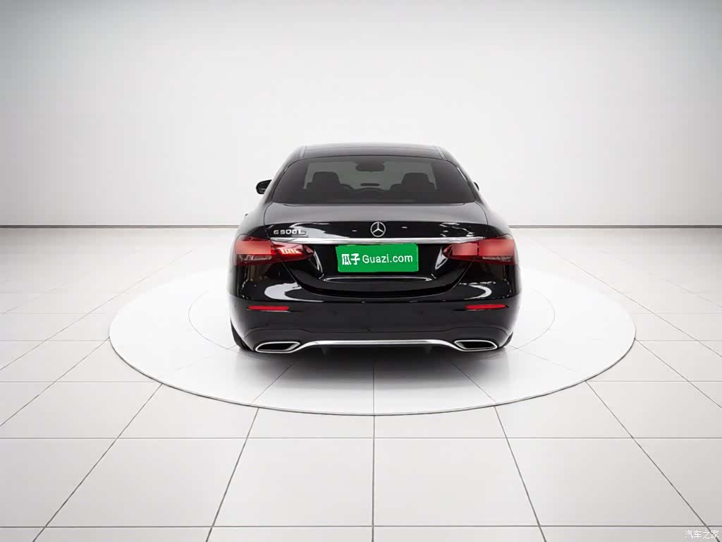 Mercedes-Benz E-Class, 2023 4