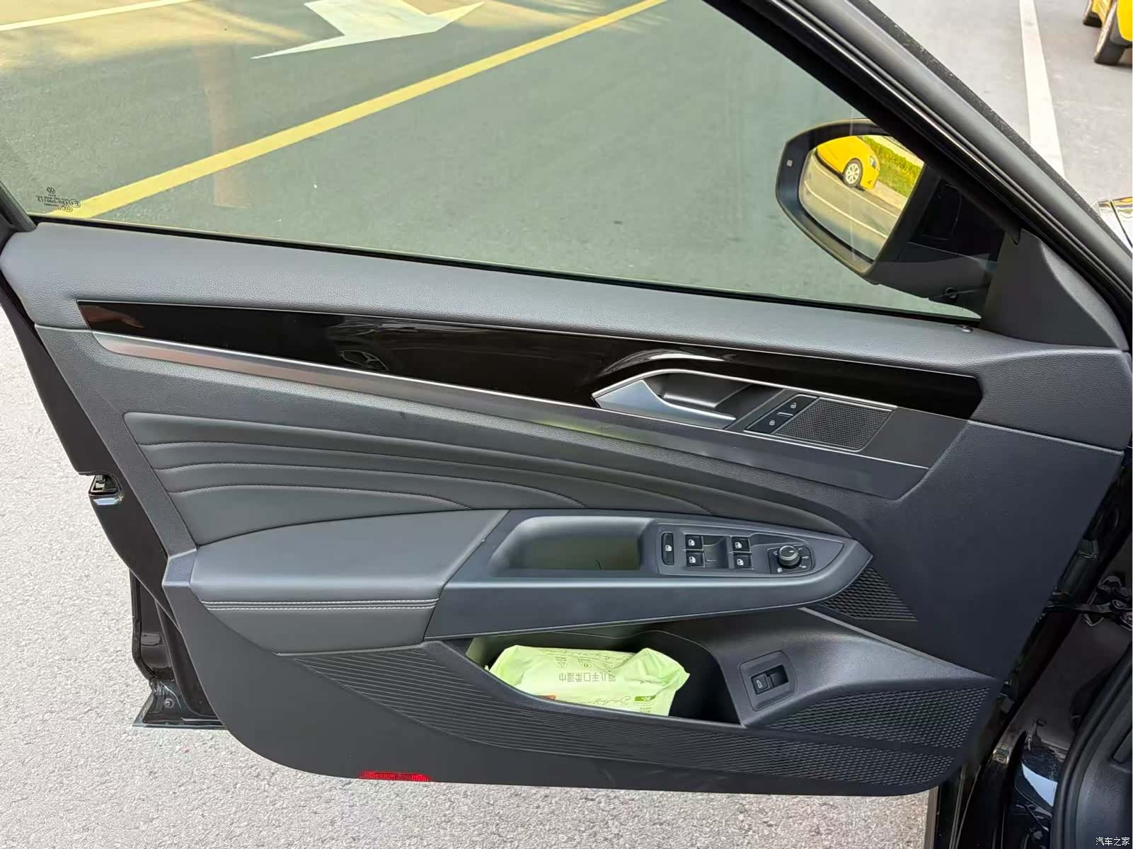 Volkswagen Passat, 2024 15