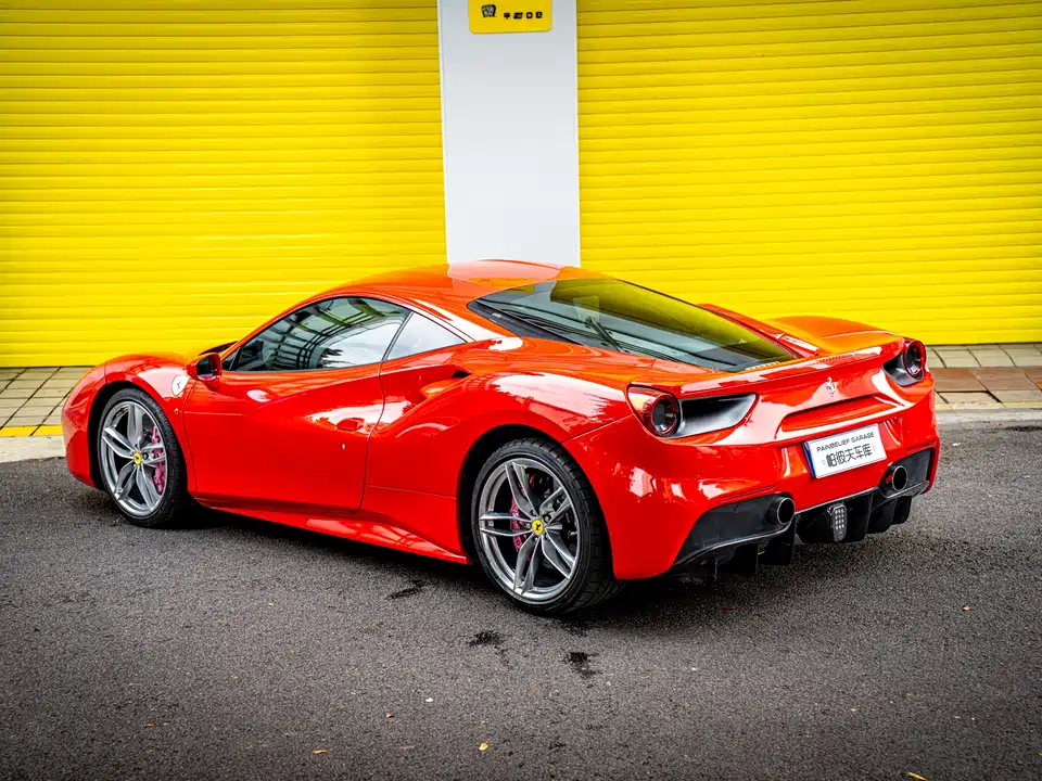 Ferrari 488