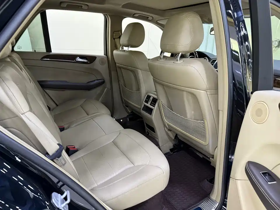 Mercedes-Benz M class