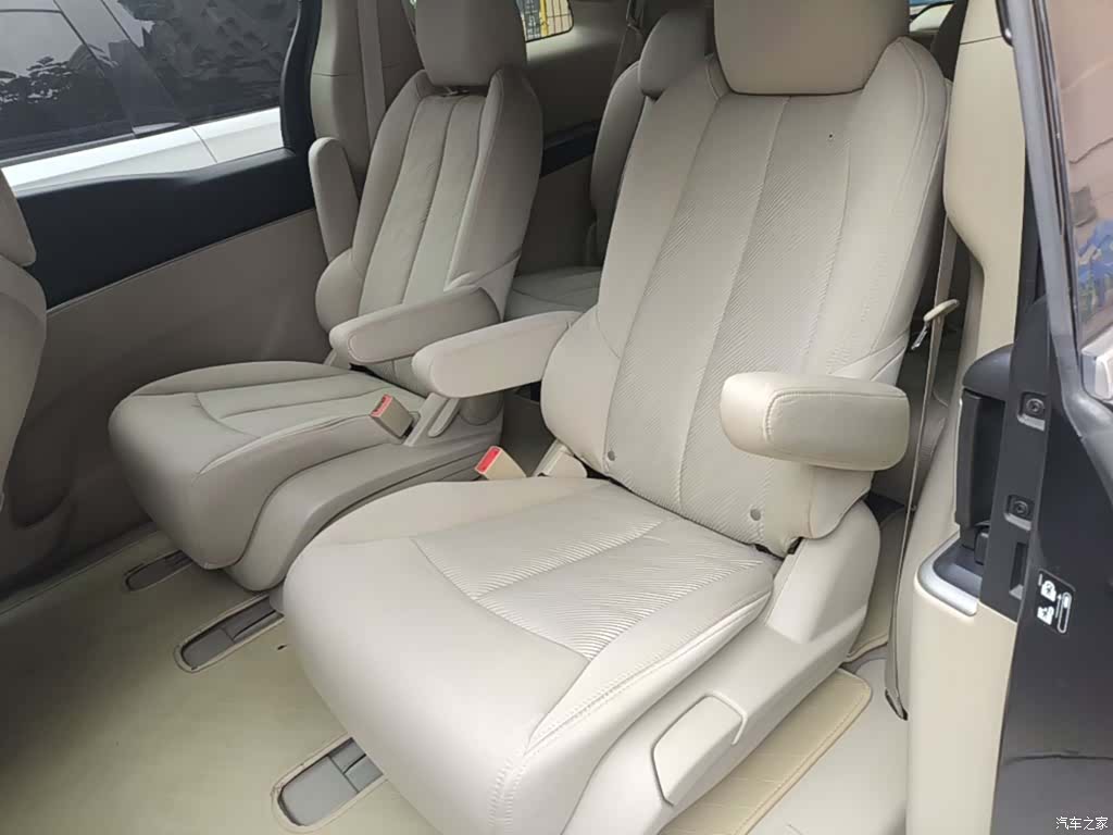 Buick GL8, 2016 17