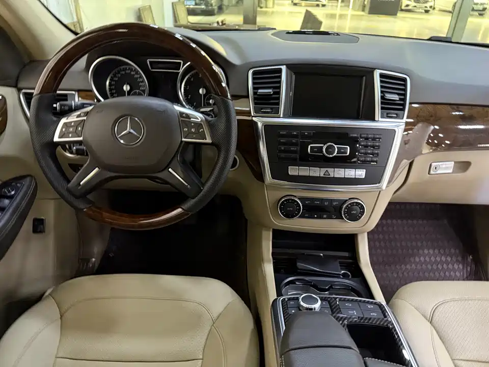 Mercedes-Benz M class