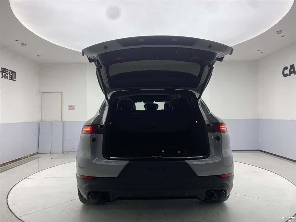 Porsche Cayenne, 2025 29