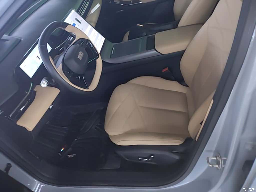 Geely Galaxy L6, 2024 15