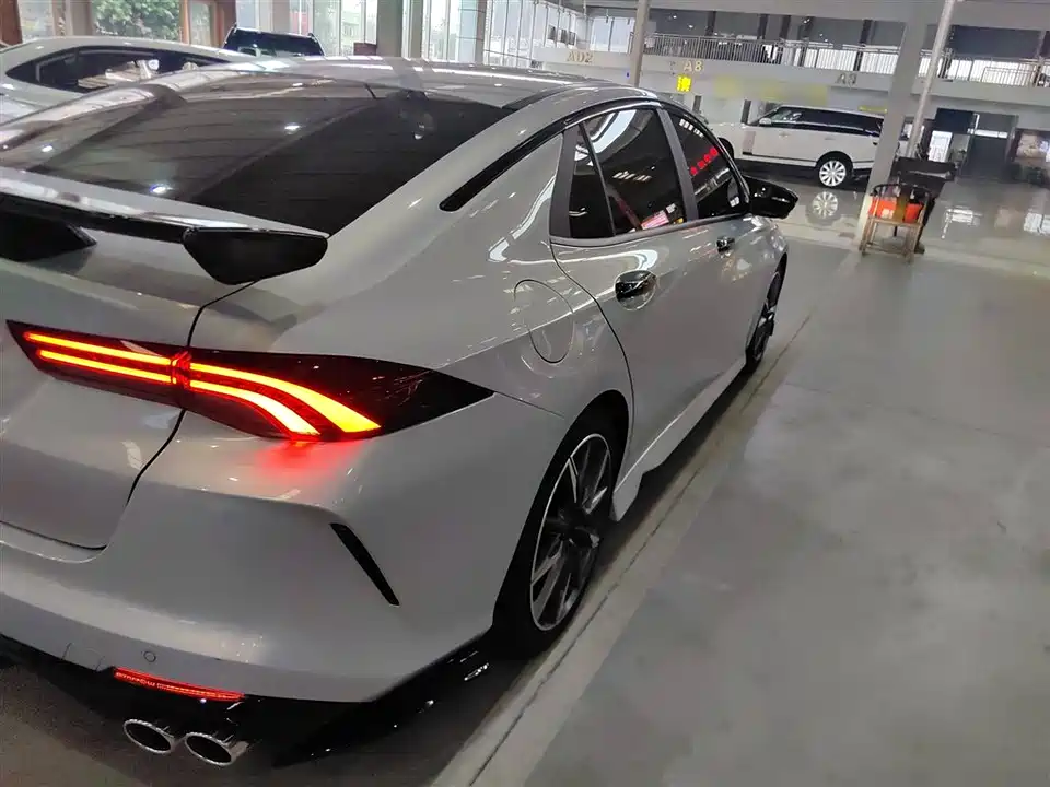 Trumpchi Shadow Leopard