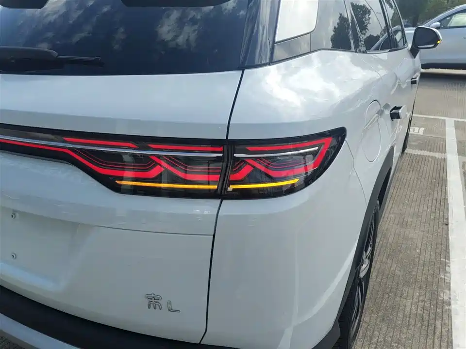 BYD Song L DM-i
