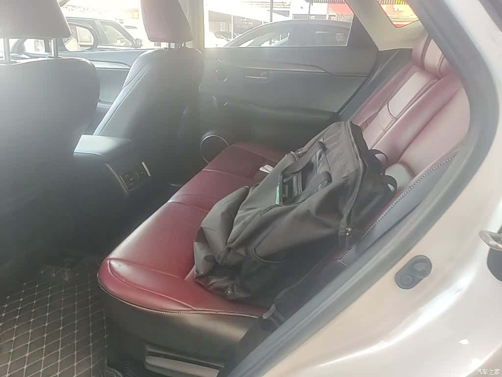 Lexus NX, 2017 17