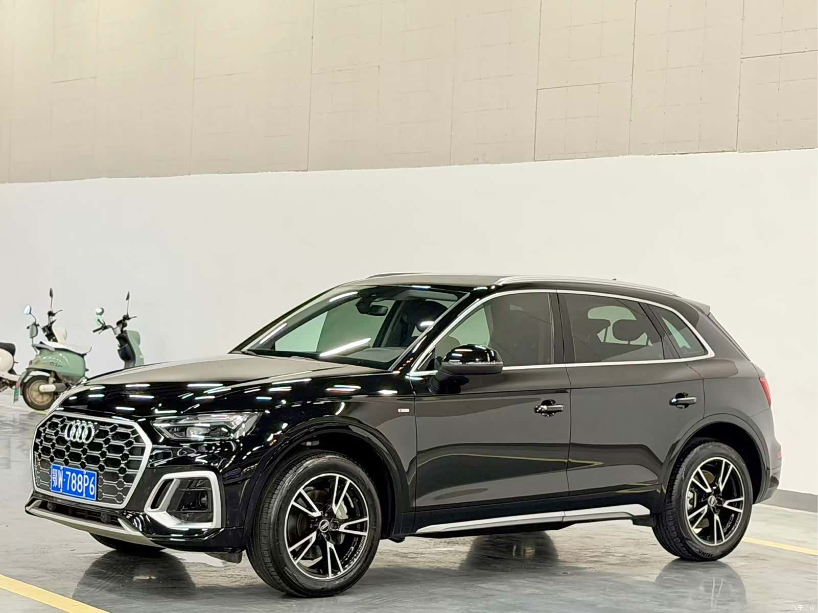 Audi Q5L, 2024 1