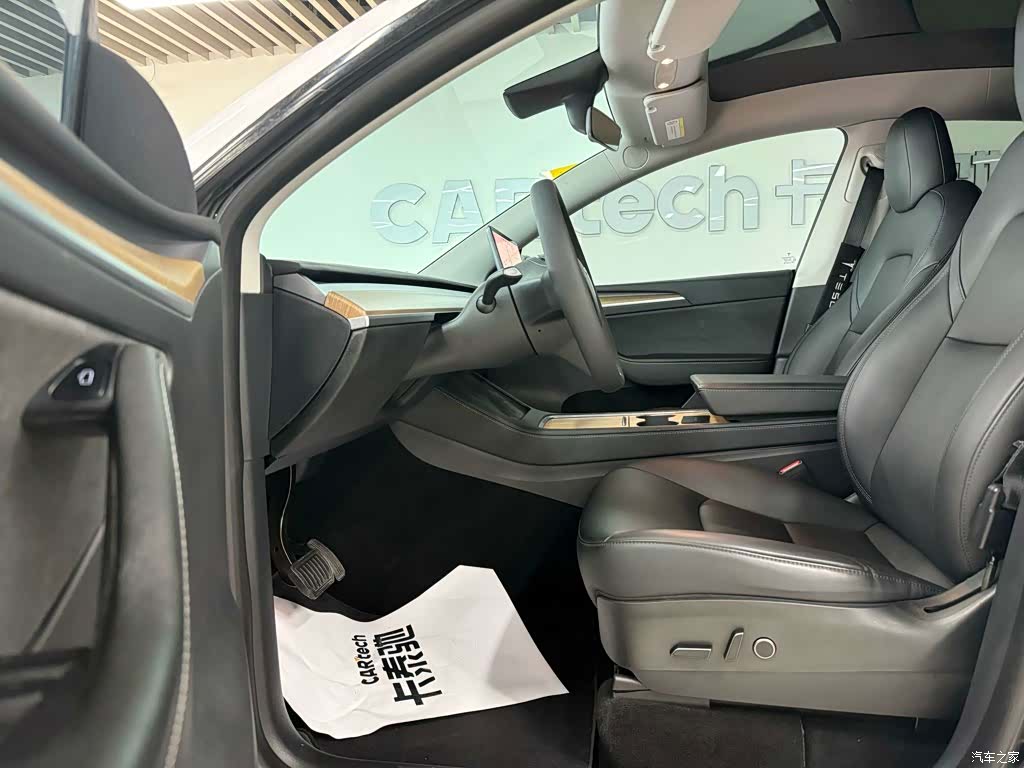 Tesla Model Y, 2021 8