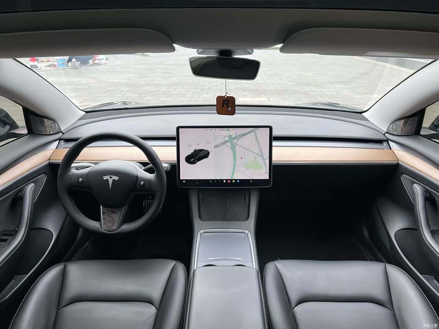 Tesla Model 3, 2021 4
