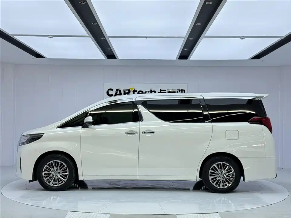 Toyota Elfa Toyota Elfa