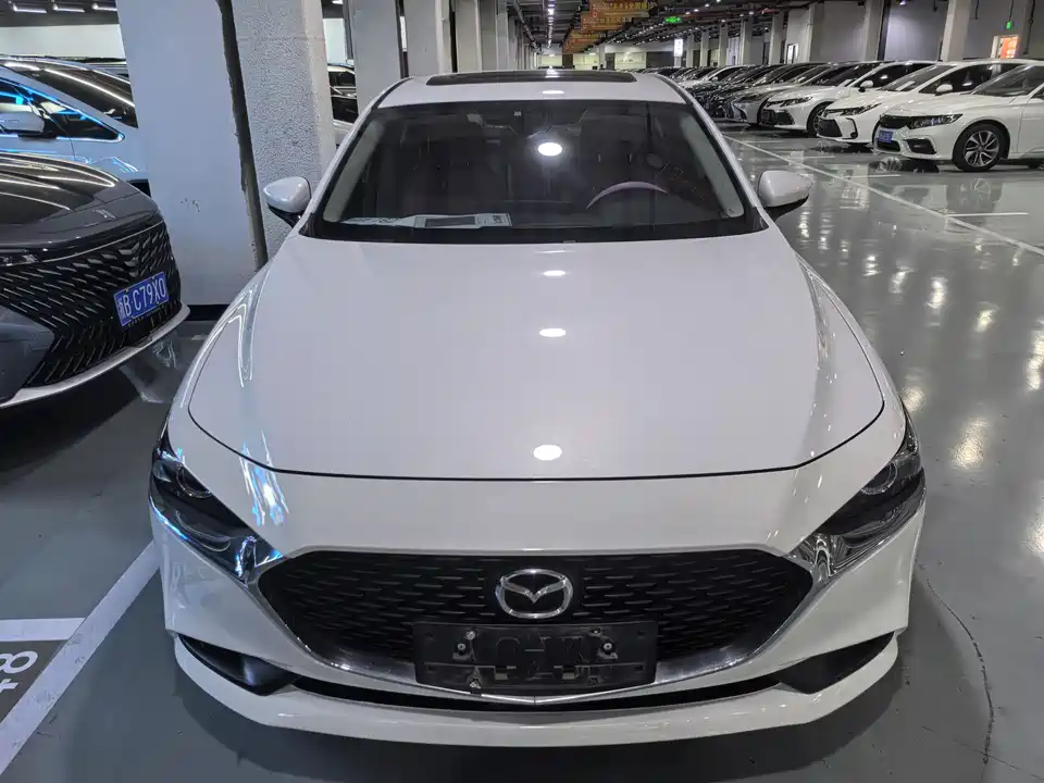 Mazda 3 Angkesaila