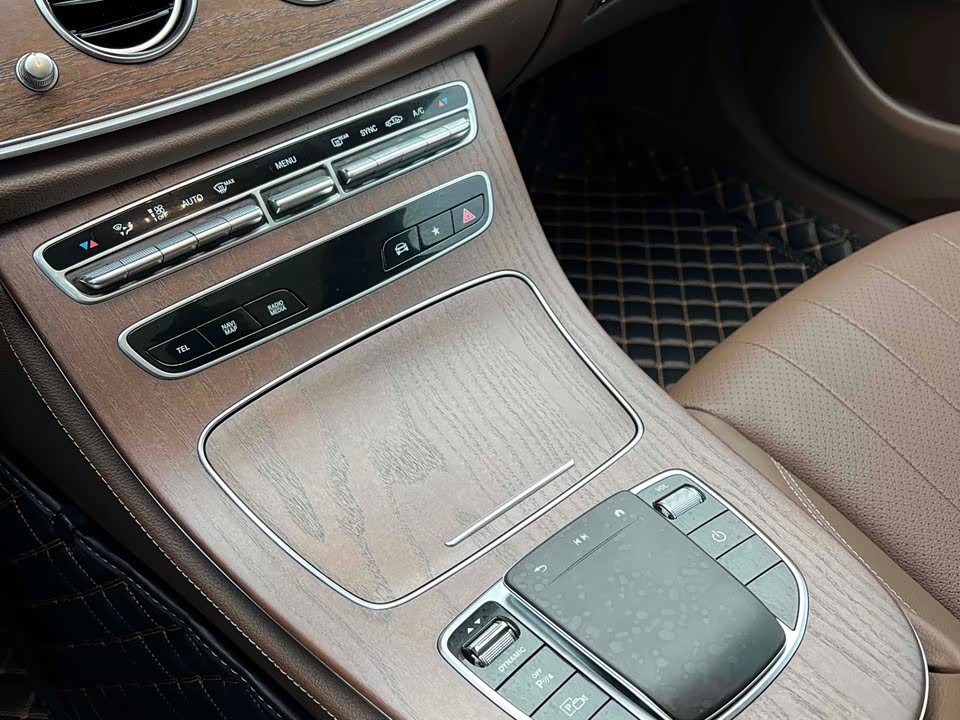 Mercedes-Benz E-class Mercedes-Benz E-class