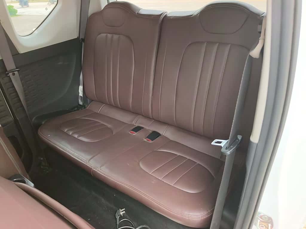 Wuling MINIEV, 2022 17