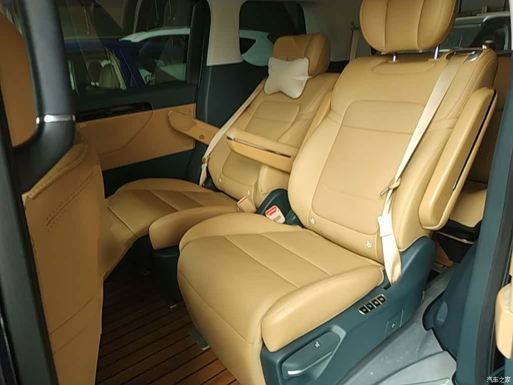 Trumpchi E8, 2024 17