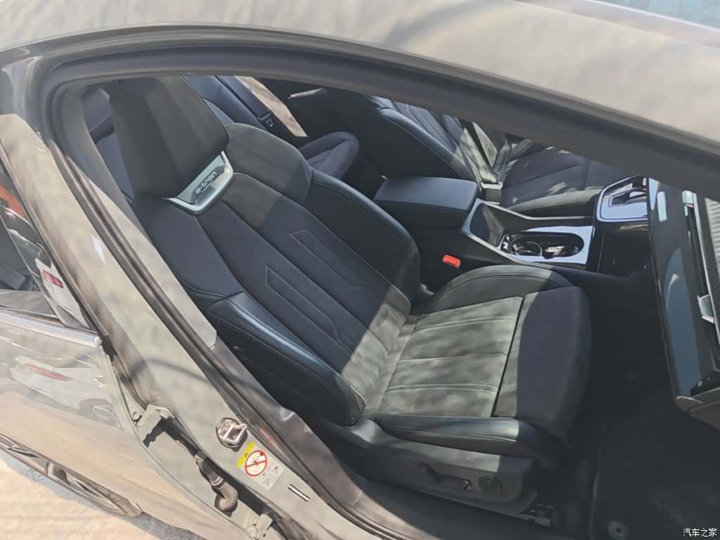 Audi Q4 e-tron, 2023 25