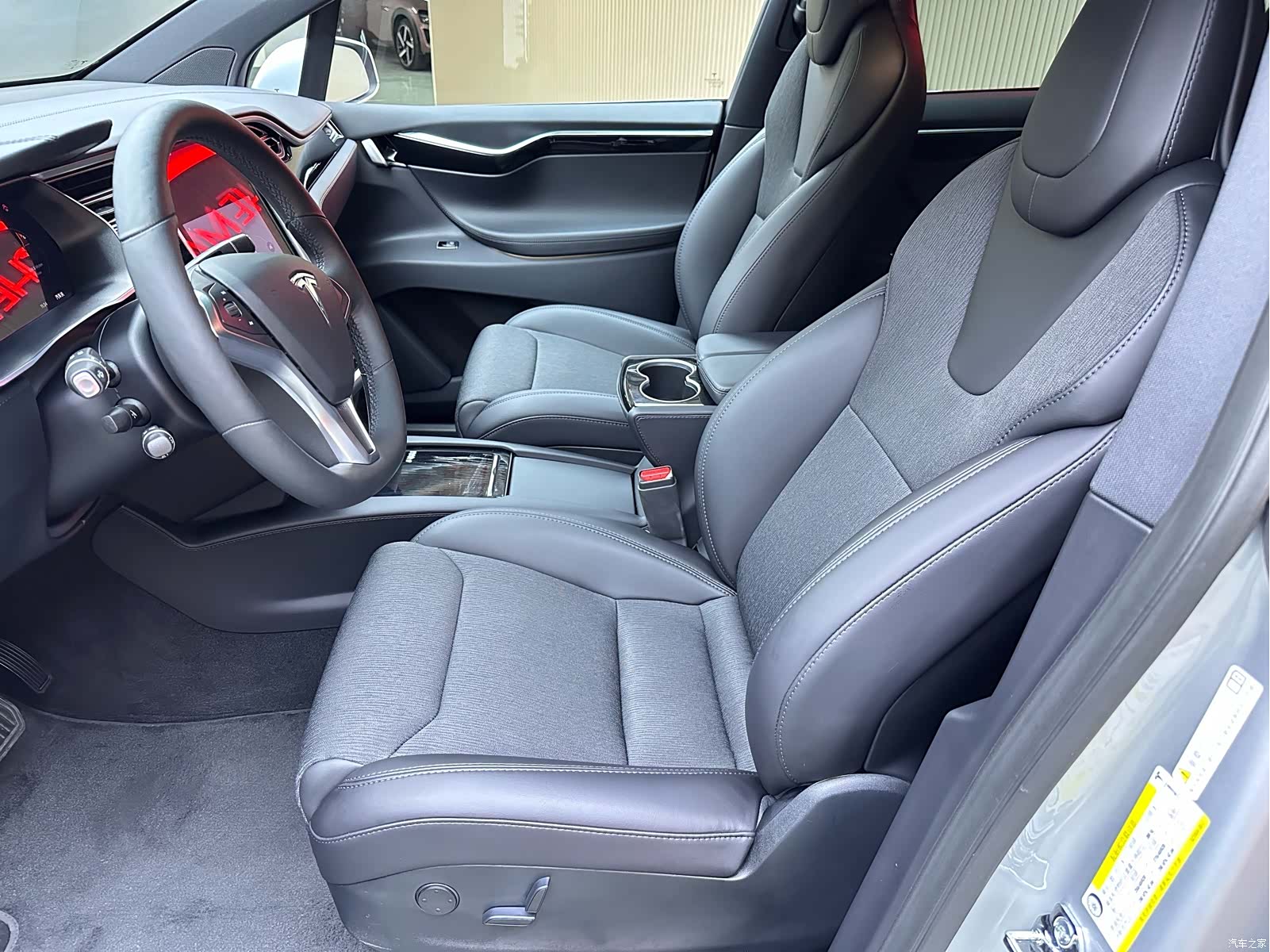 Tesla Model X, 2018 6