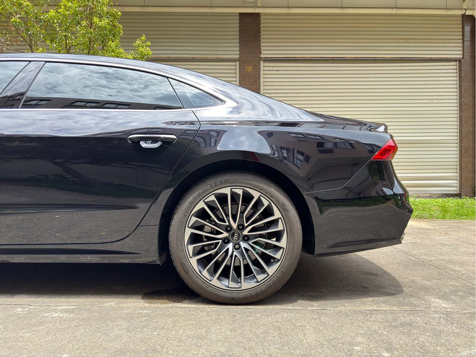 Audi A7L, 2025 27