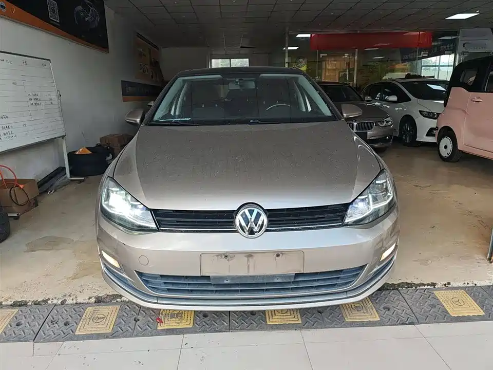 Volkswagen golf