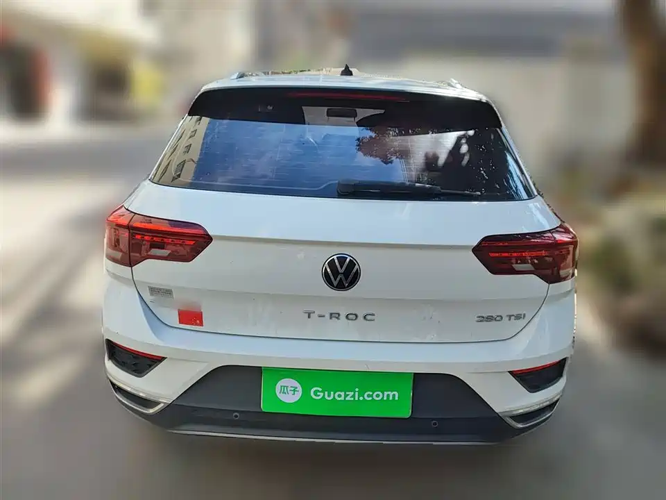 Volkswagen T-ROC exploring Songs