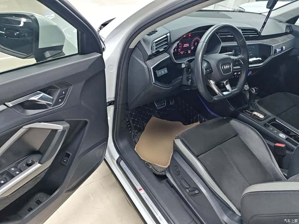 Audi Q3, 2021 16