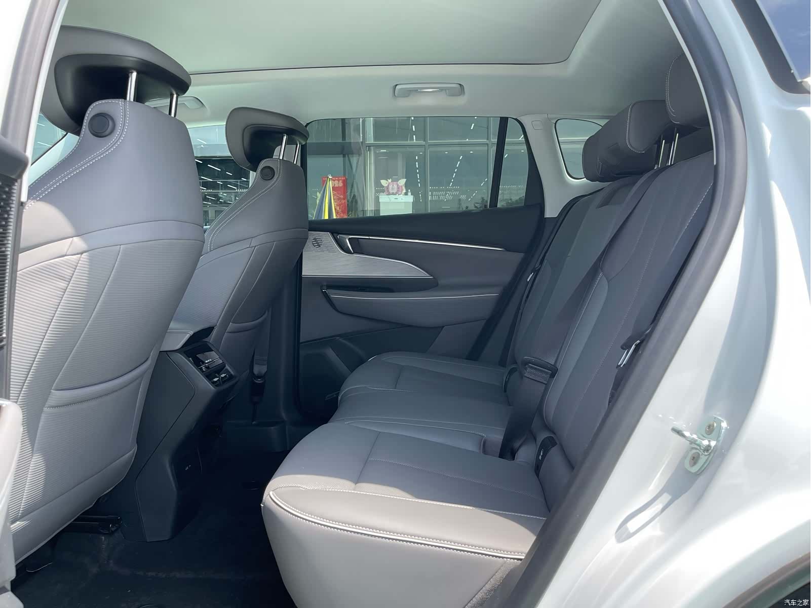 Buick E5, 2025 6