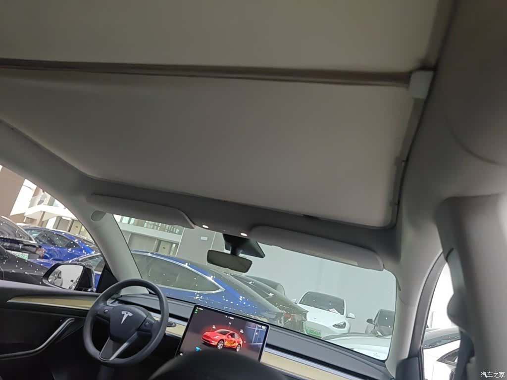 Tesla Model Y, 2022 18