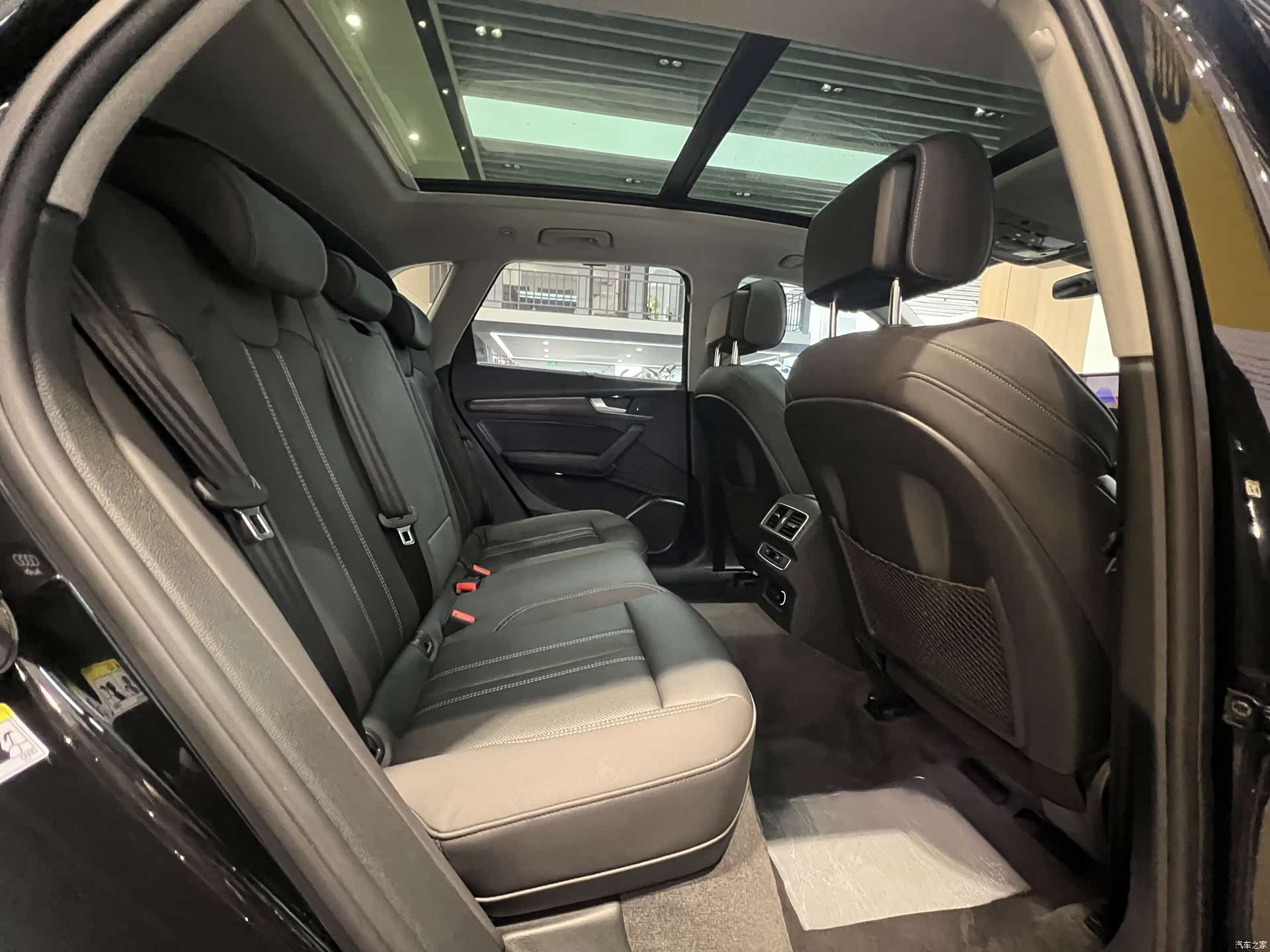 Audi Q5L, 2022 11
