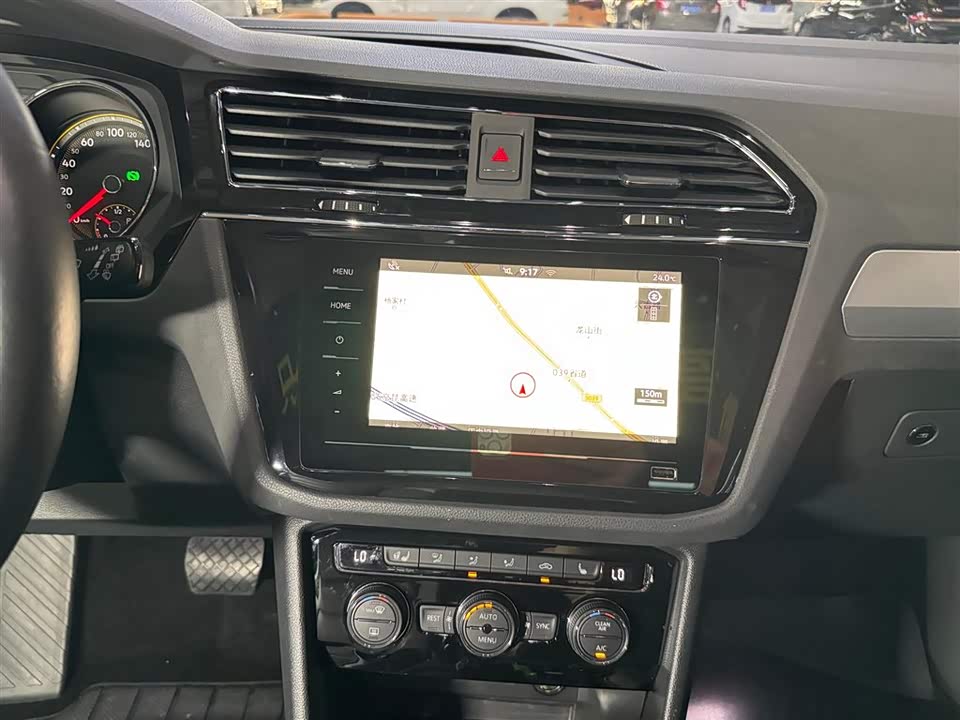 Volkswagen Tiguan L Volkswagen Tiguan L