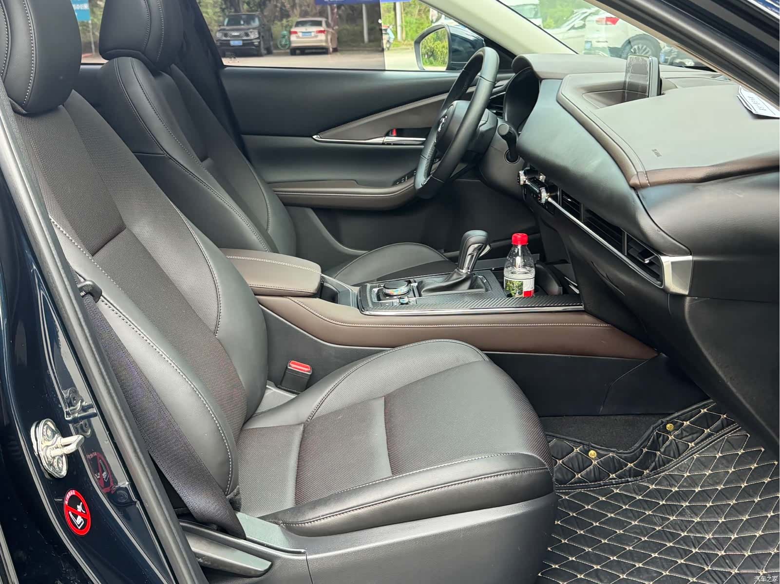 Mazda CX-30, 2022 21