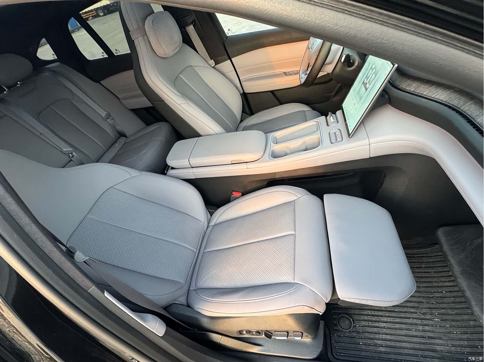NIO EC6, 2024 15