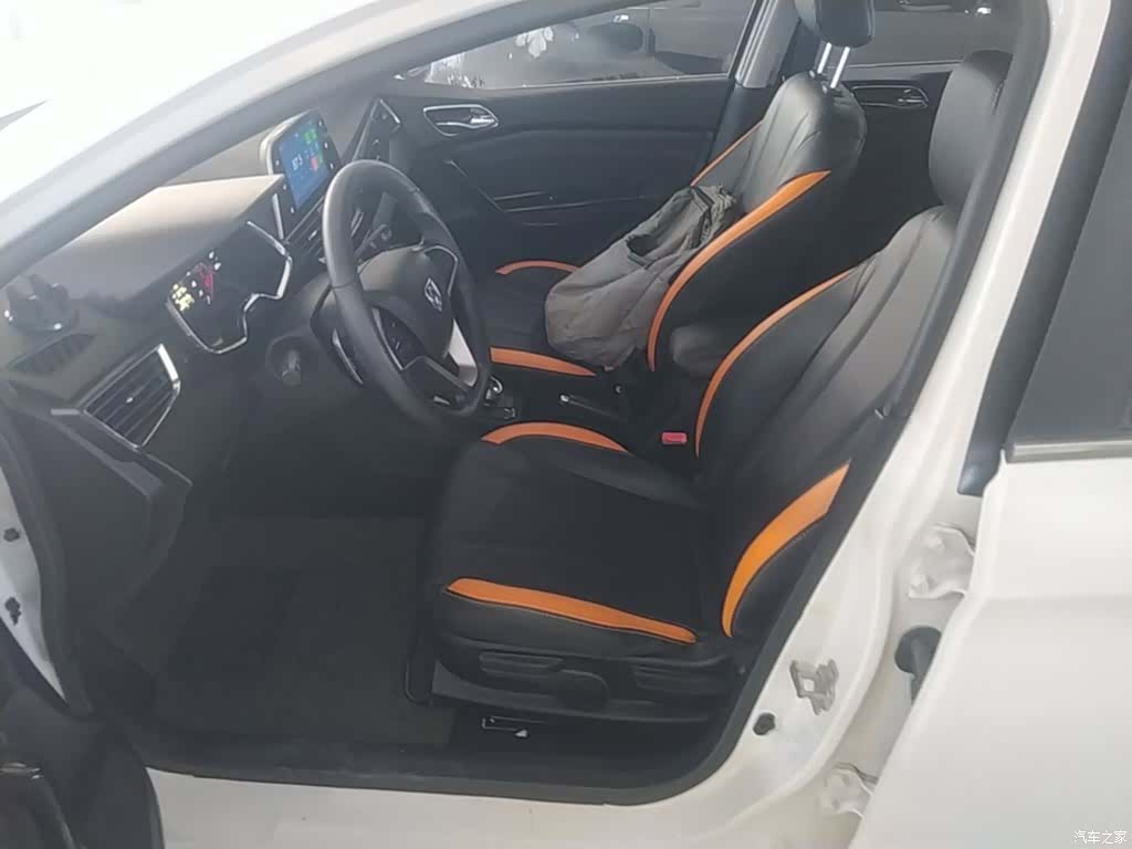 Wuling 310, 2018 15