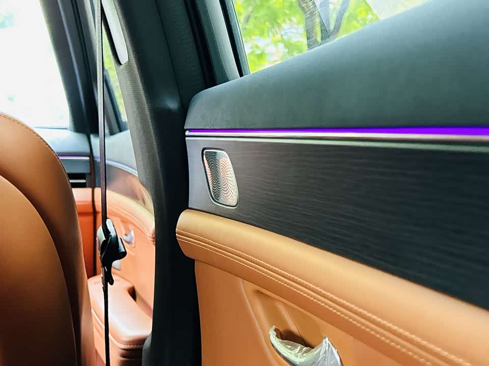 AITO Ask the world M7