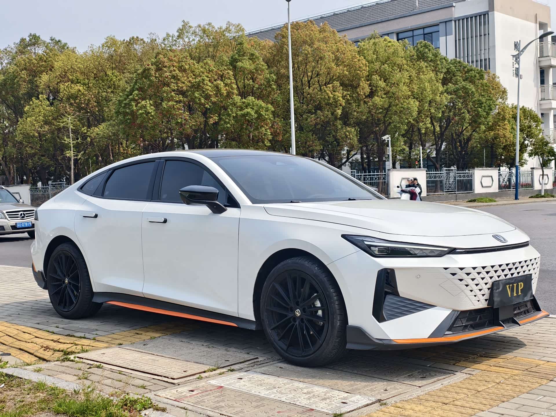 Changan UNI-V, 2024 3