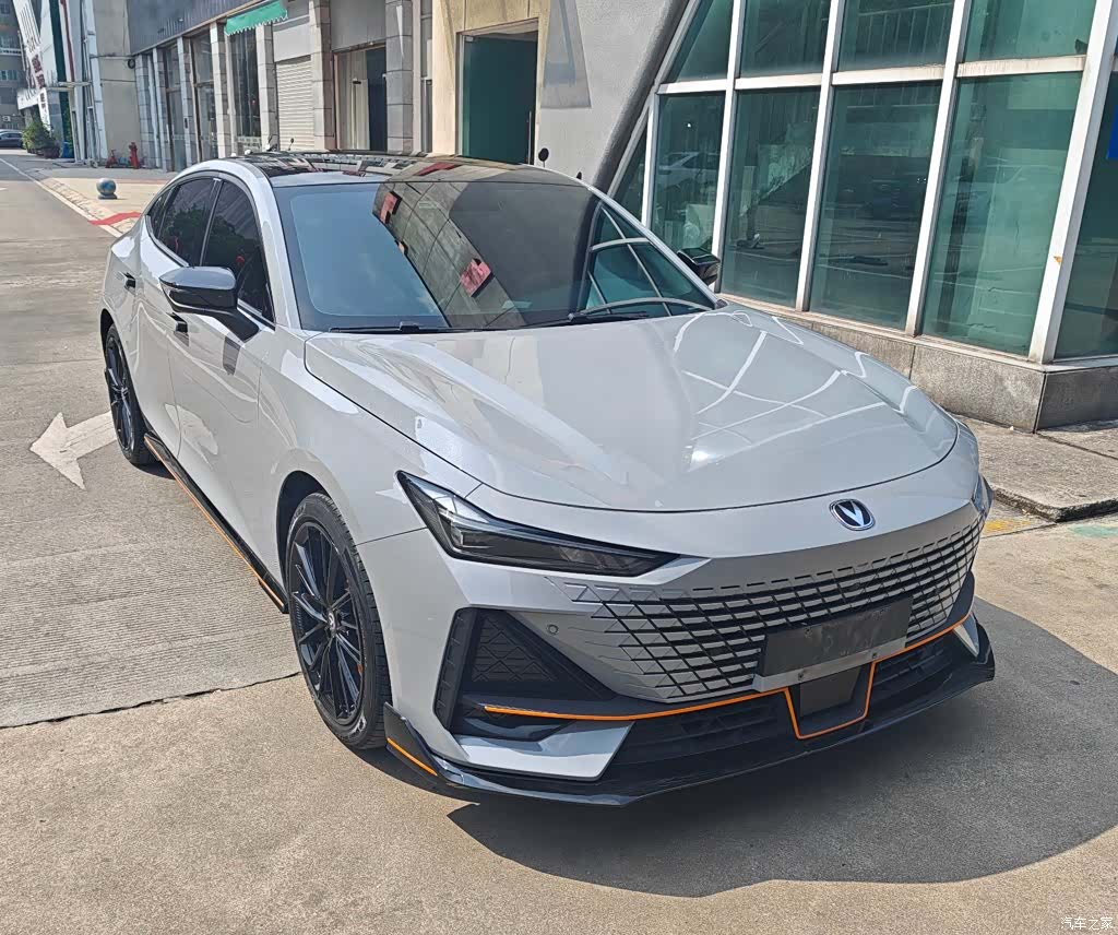 Changan UNI-V, 2022 3