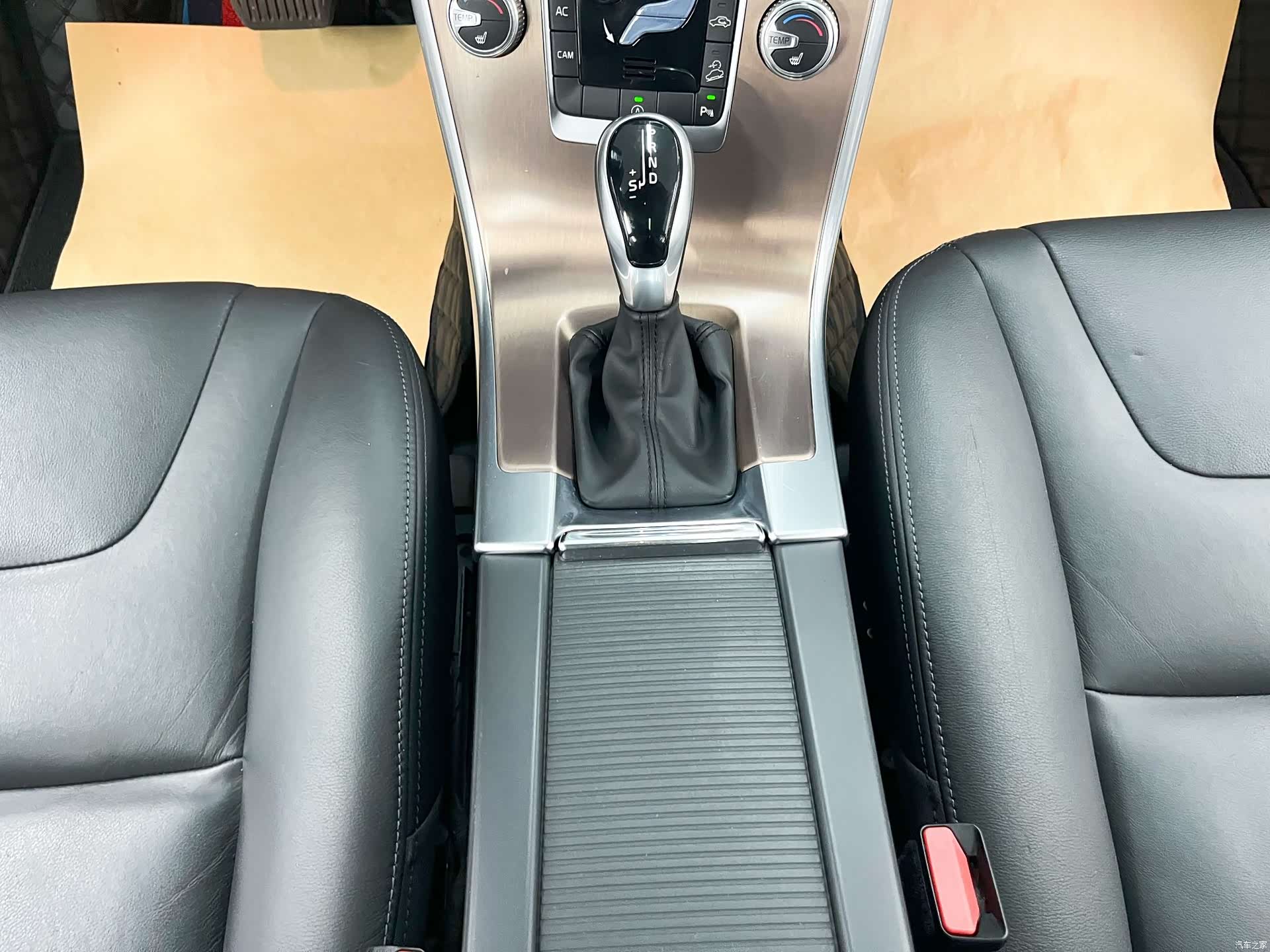 Volvo XC60, 2017 17