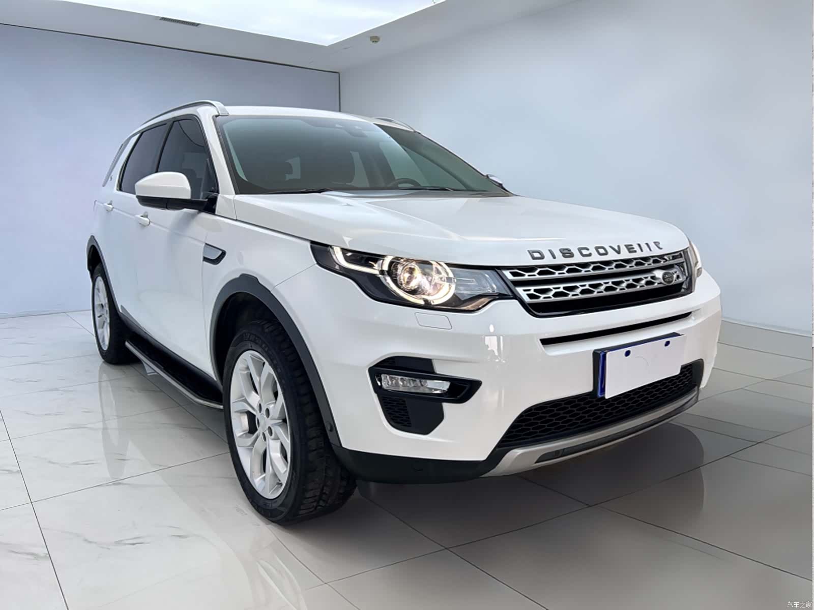 Land Rover Discovery, 2019 3