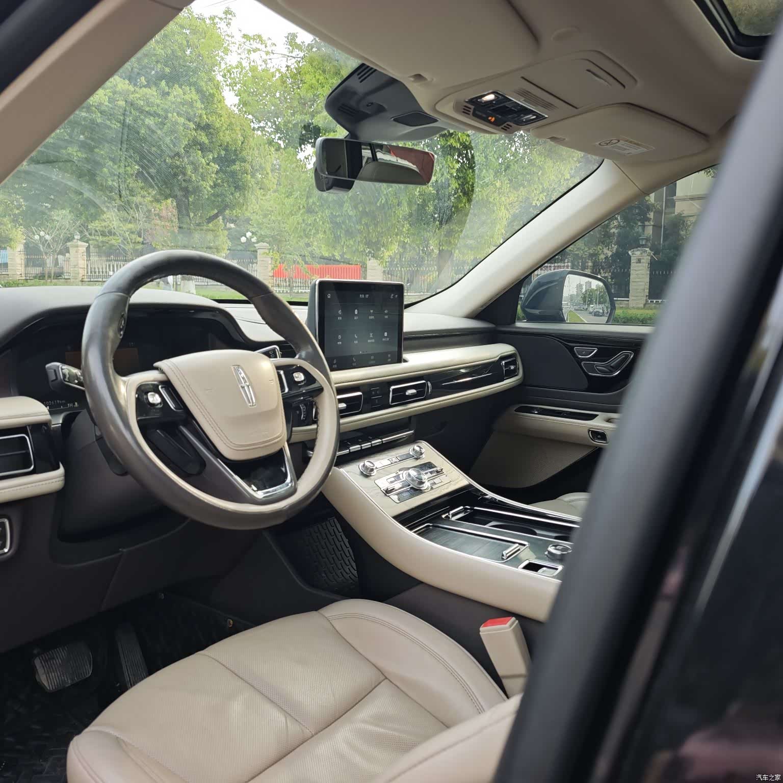 Lincoln Aviator, 2020 11