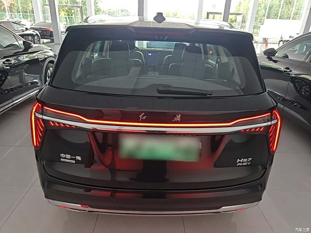 Hongqi HS7, 2025 6