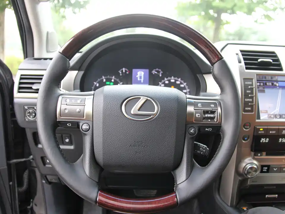 Lexus GX