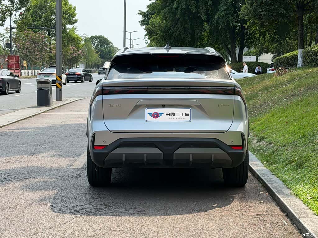 Geely Galaxy L7, 2025 все фото