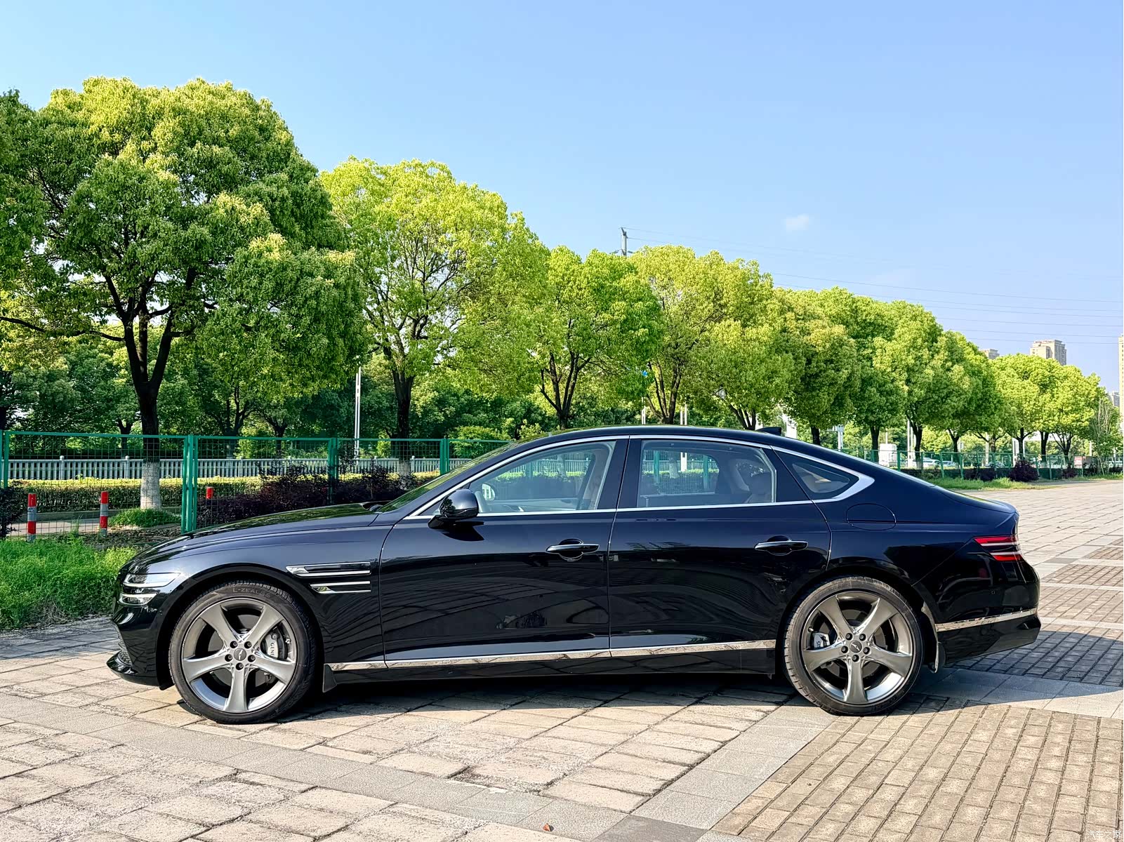 Genesis G80, 2024 3