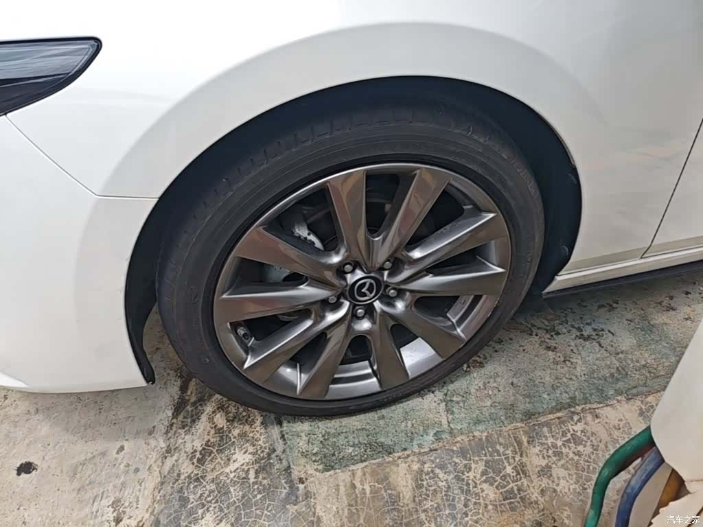 Mazda Mazda3, 2022 23