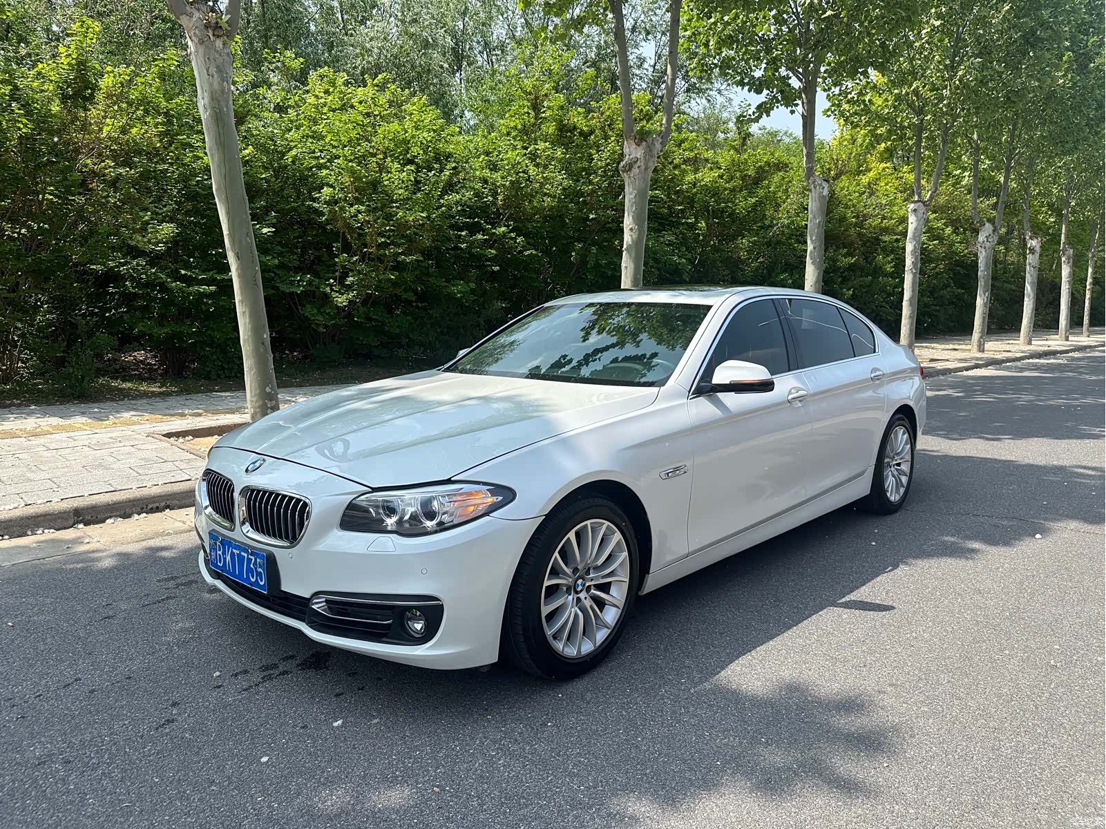 BMW 5 Series, 2016 1