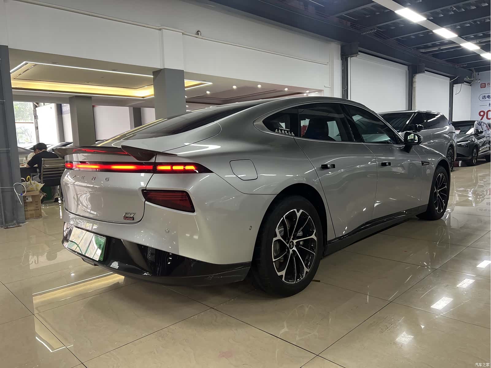 Xpeng P7, 2021 4
